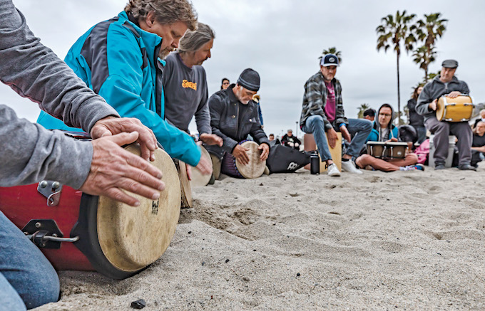 taylor_hawkins_drum_circle_aliso_beach_3-31-22_3796_from LB Indy_credit Mitch Ridder